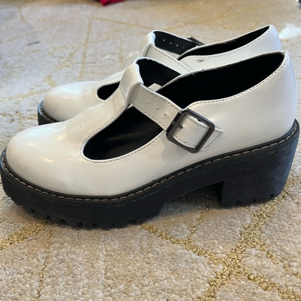Madden Girl Hollyy Loafer shoes Mary Jane lug sole vegan leather white black - Picture 6 of 11